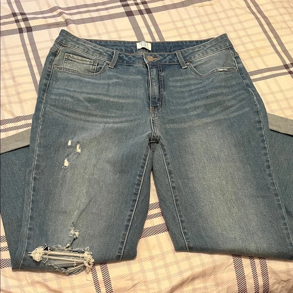 Time and Tru Light Blue Distressed Boyfriend Jeans - Picture 3 of 5